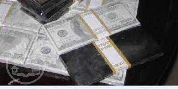 Black-dollar-bills